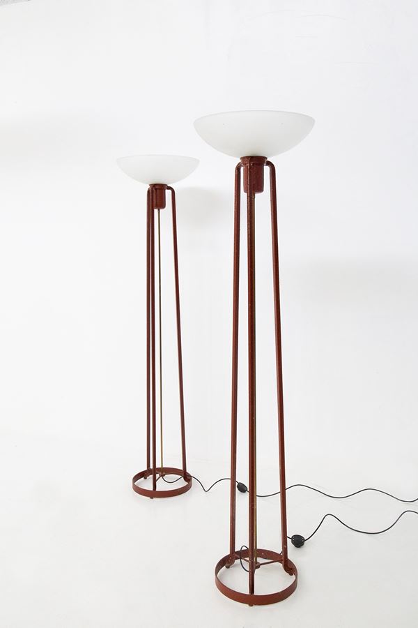 Marzio Cecchi - Pair of Marzio Cecchi iron floor lamps painted red.