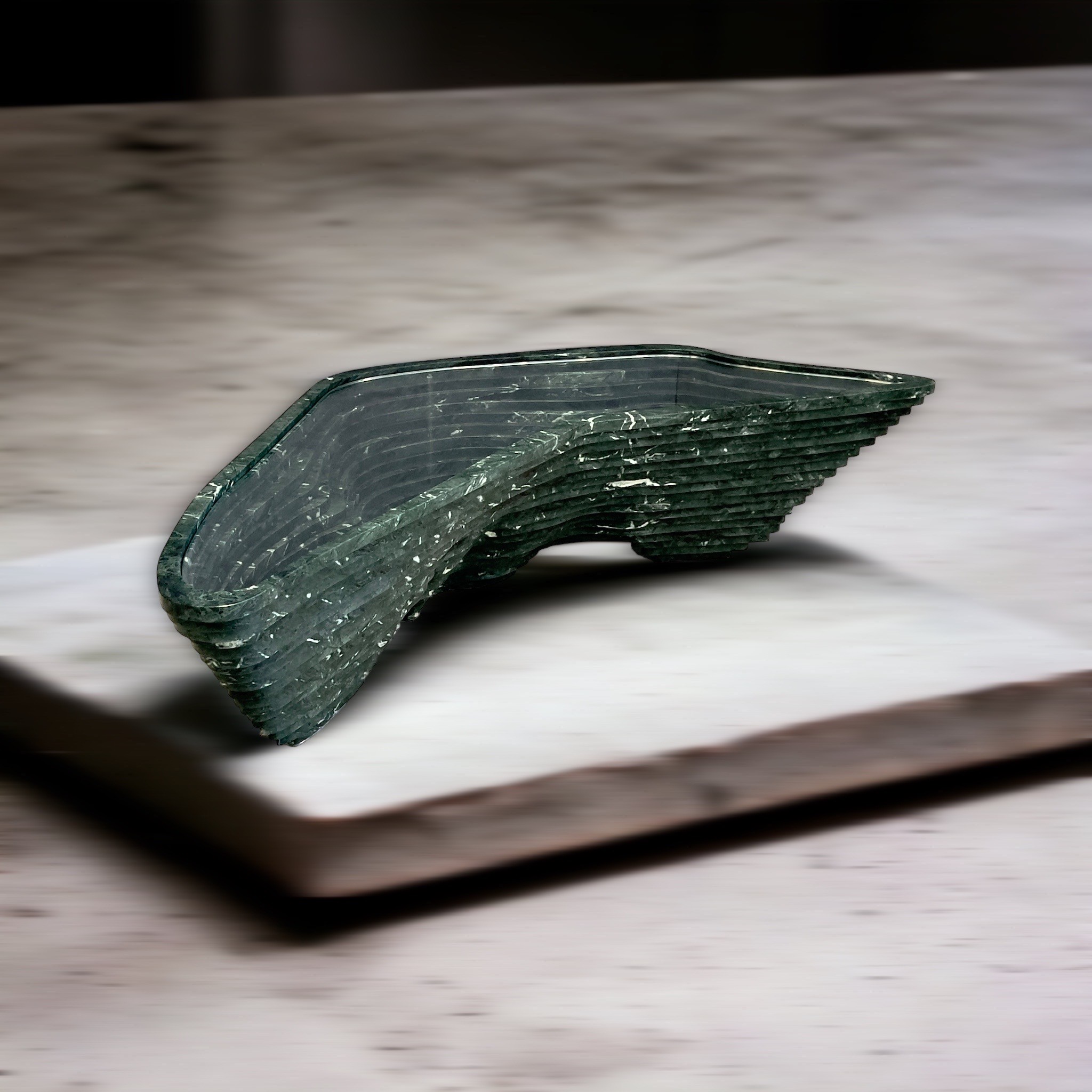 Tavolino in marmo (attribuito)