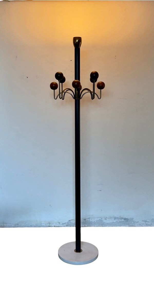 Lampada da terra appendiabiti, manifattura italiana
