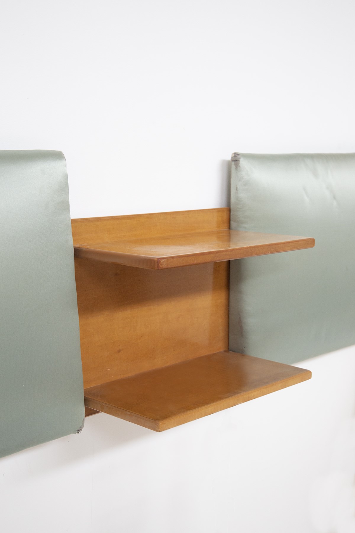 Testate di due letti singoli in legno e tessuto