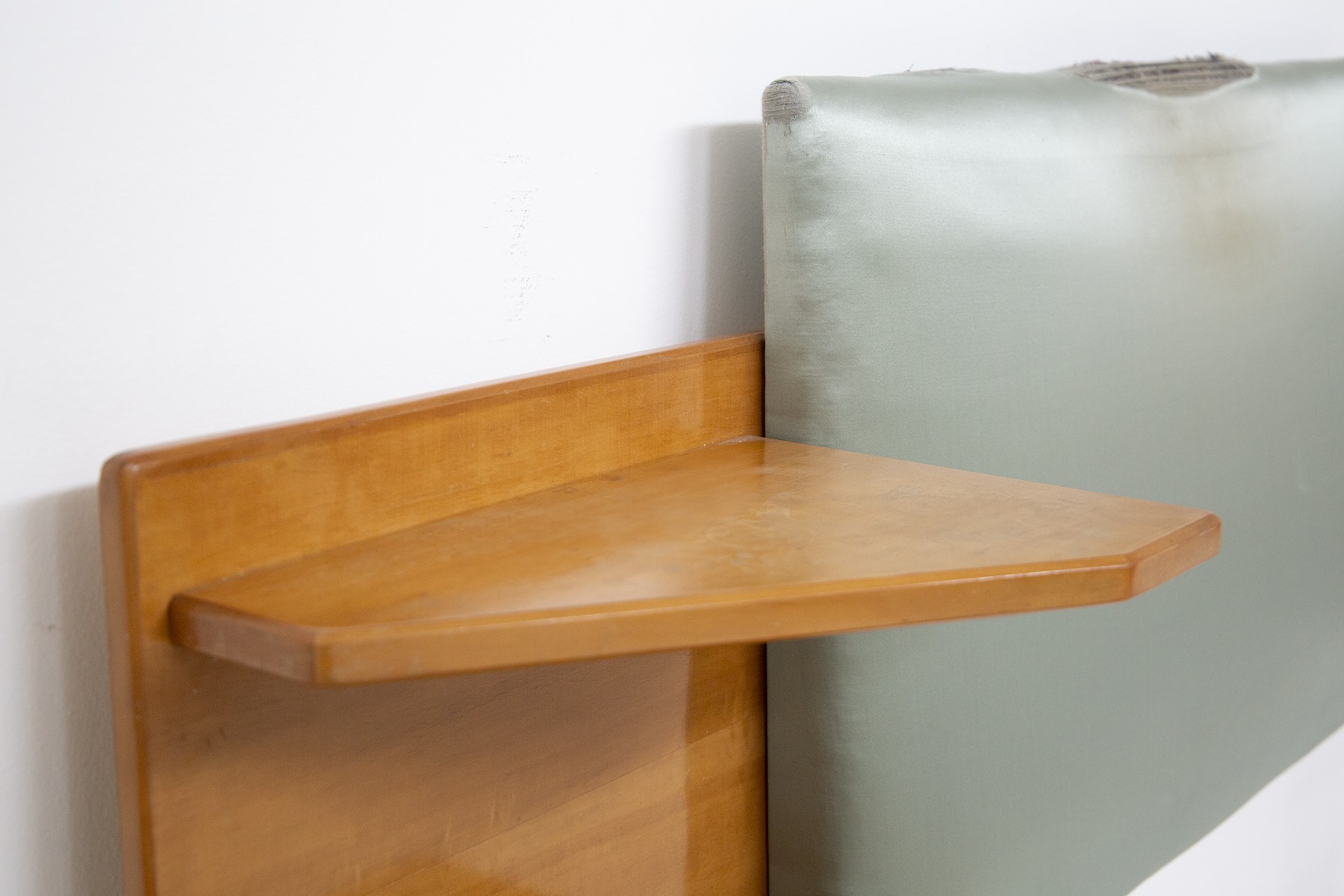 Testate di due letti singoli in legno e tessuto