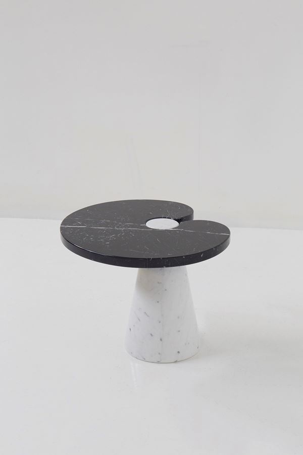 Angelo Mangiarotti - Tavolino di Angelo Mangiarotti nero e bianco in marmo, etichetta