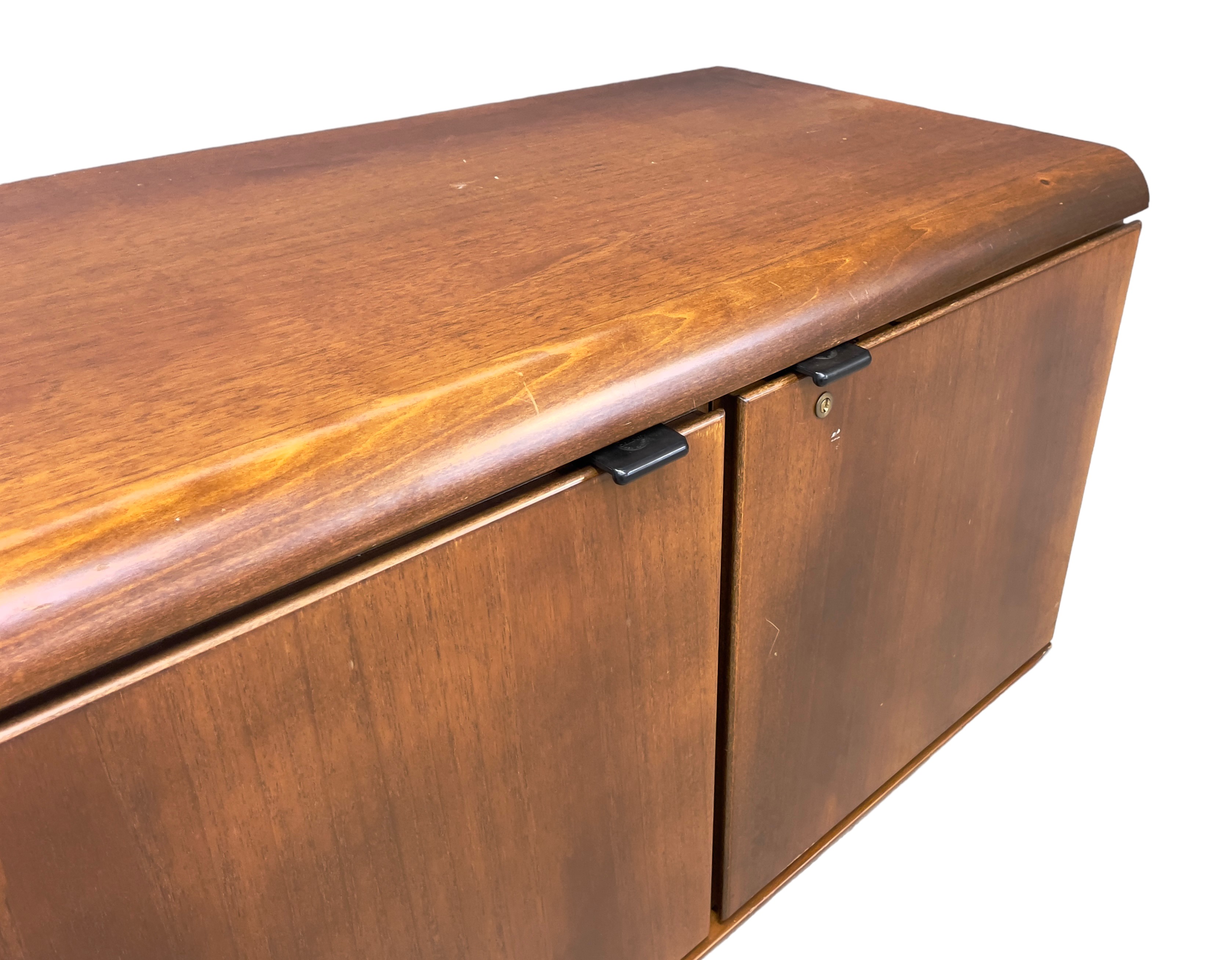 Hans Von Klier - Sideboard