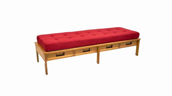Gianfranco Frattini - Bench with cushion by Gianfranco Frattini for Bernini