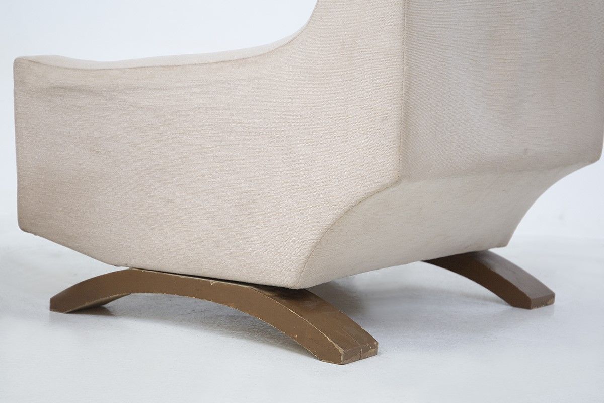 Poltrone italiane vintage in velluto beige e legno