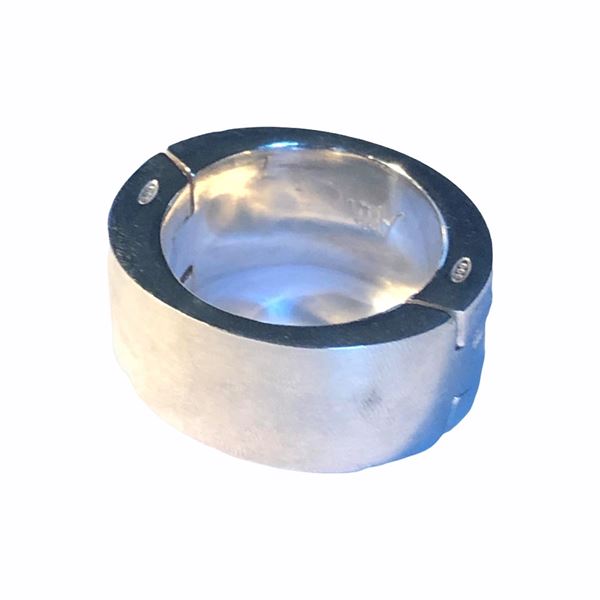 Angelo Mangiarotti - Vera Laica Angelo Mangiarotti Wedding Ring 
