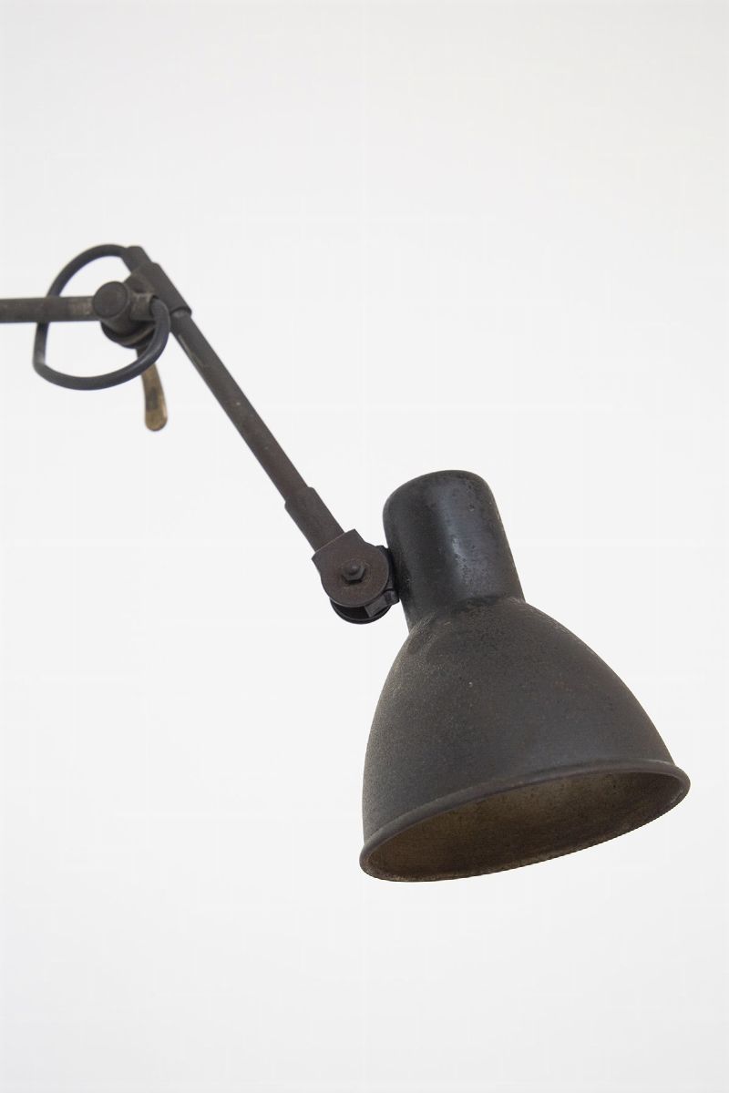 Adjustable Industrial Chic Table Lamp