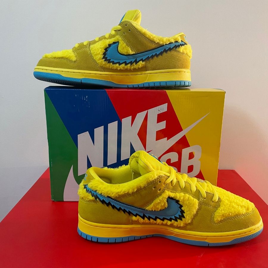 Nike : Nike Dunk SB Low Grateful Dead Bears Opti Yellow  - Auction FASHION & COLLECTING - LTWID Auction House