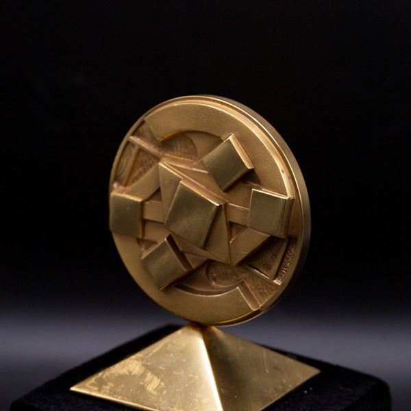 Gio Pomodoro - "Sun" medal by Giò Pomodoro