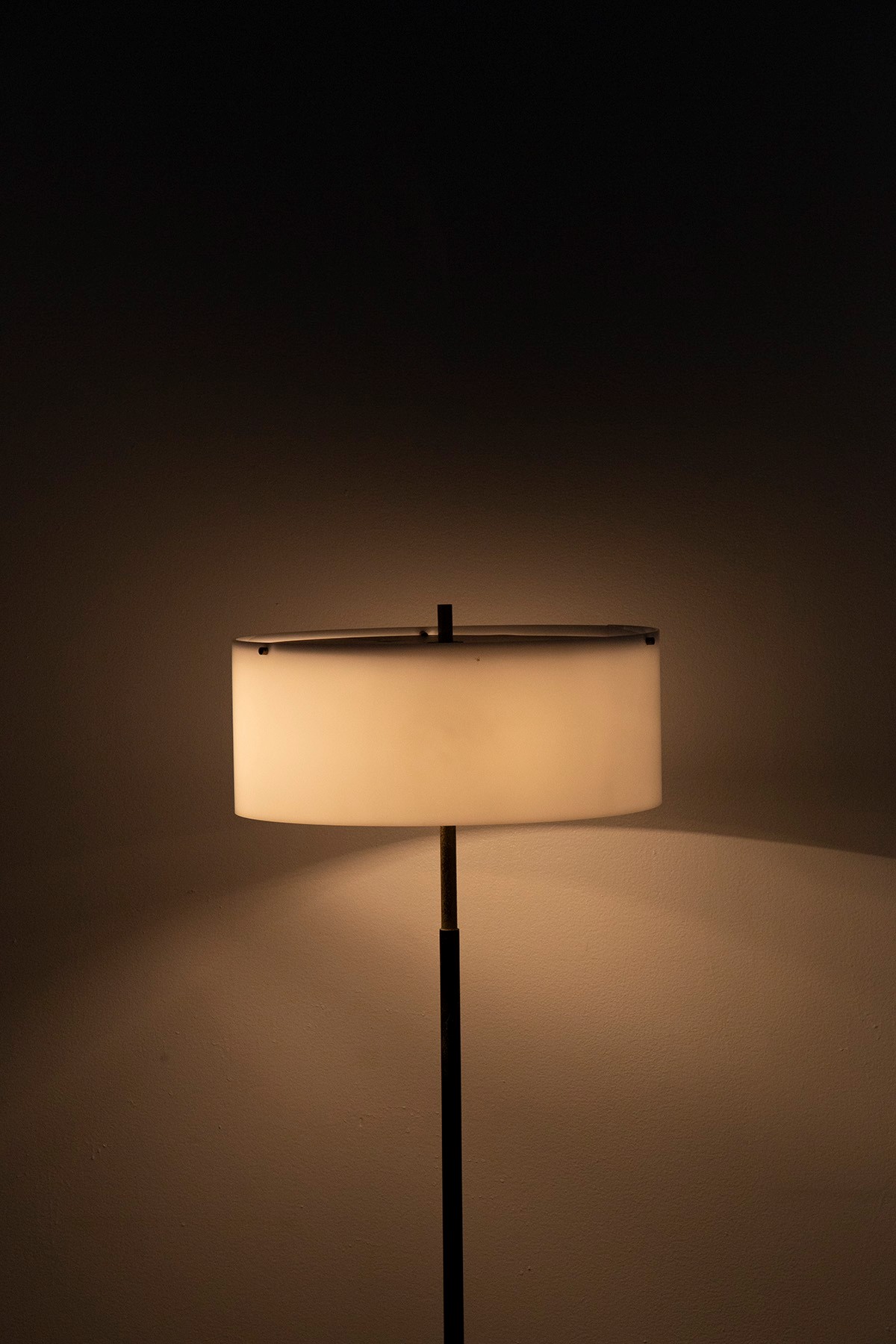 Lampada da terra Stilux, con etichetta