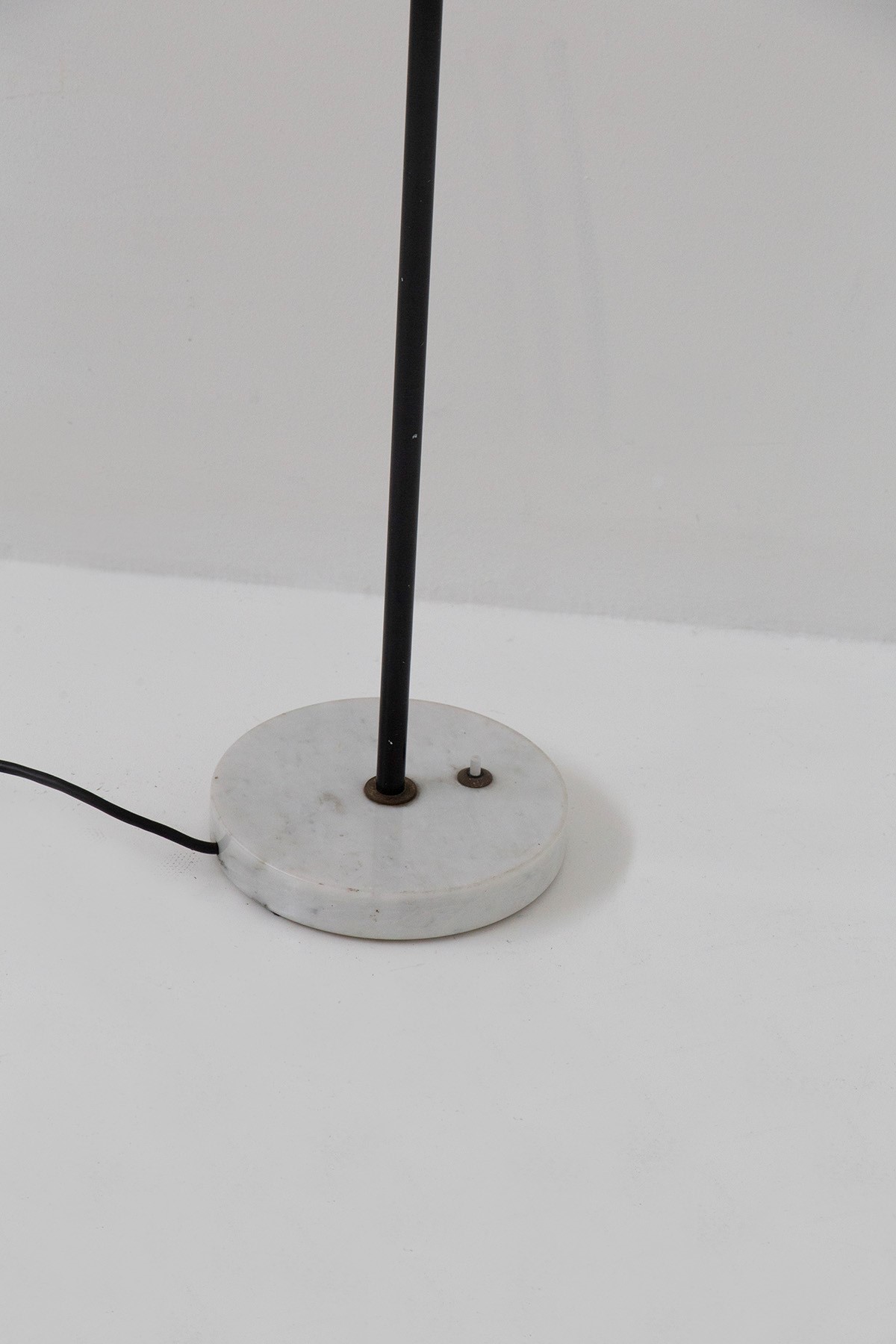 Lampada da terra Stilux, con etichetta