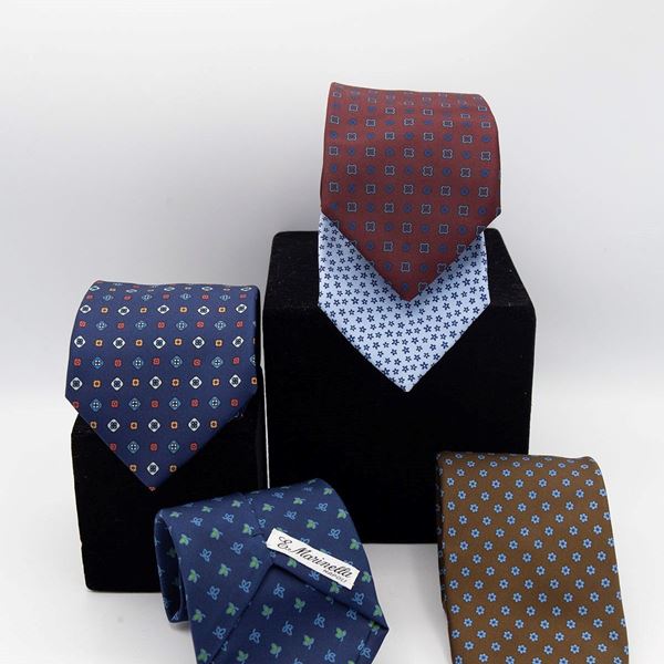 Eugenio Marinella - Set of 5 Eugenio Marinella ties in various colors and textures.