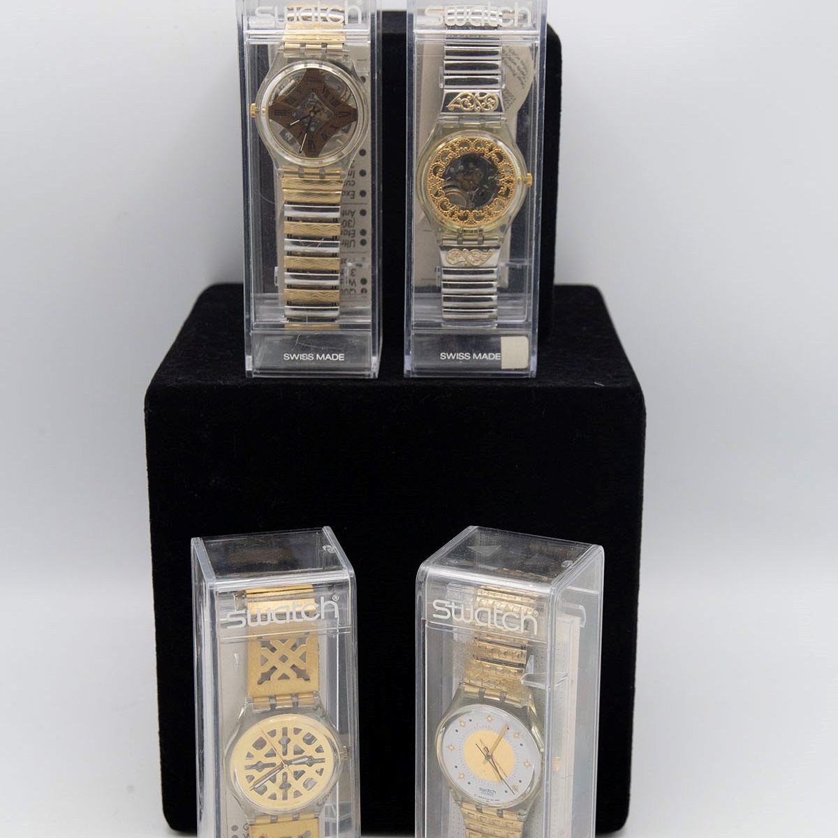 Swatch : Set of 4 Swatch  - Auction FASHION & COLLECTING - LTWID Auction House