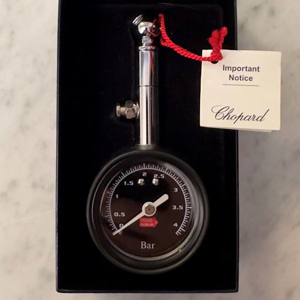 Chopard - Chopard 1000 Miglia tire pressure gauge