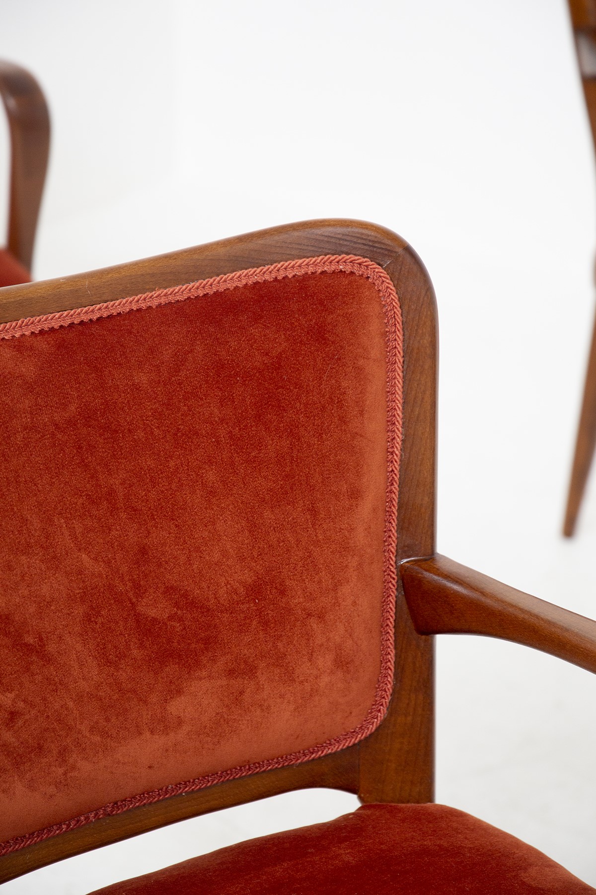 Coppia di poltrone, Pubblicato