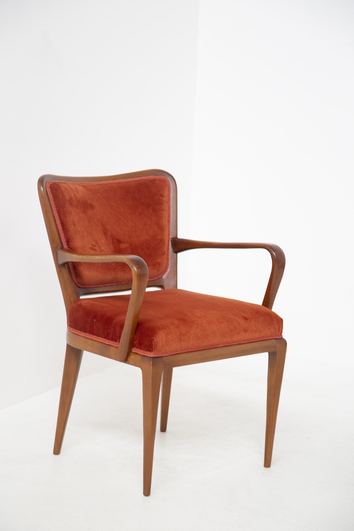 Coppia di poltrone, Pubblicato