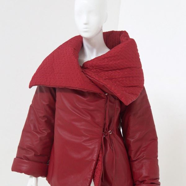 Gianfranco  Ferr&#233; - Gianfranco Ferré giacca oversize in pelle rossa