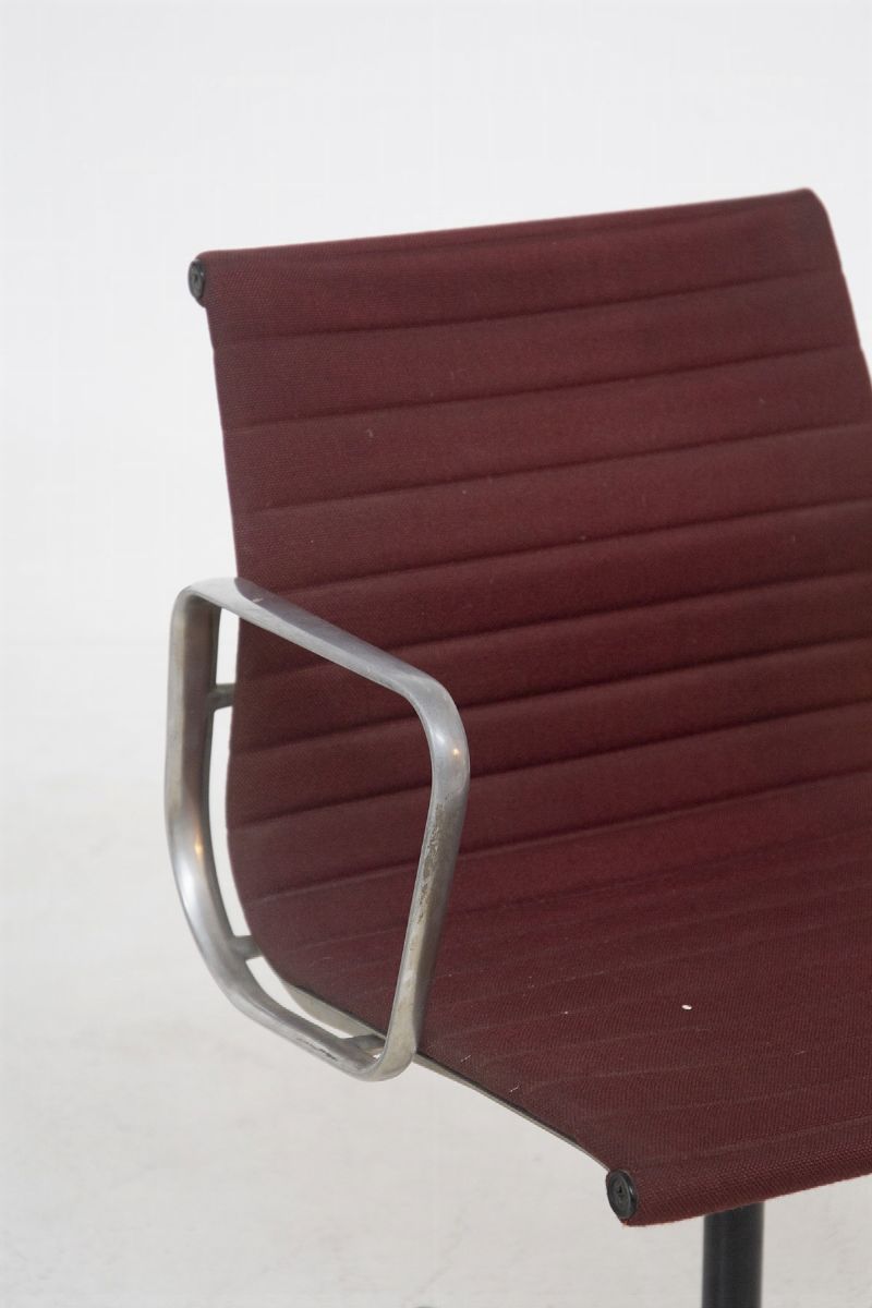 Vintage Office Chairs With Armrests By Herman Miller