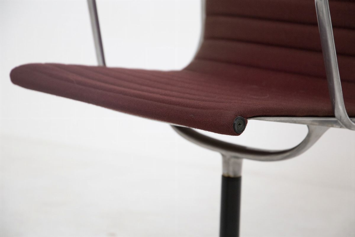 Vintage Office Chairs With Armrests By Herman Miller