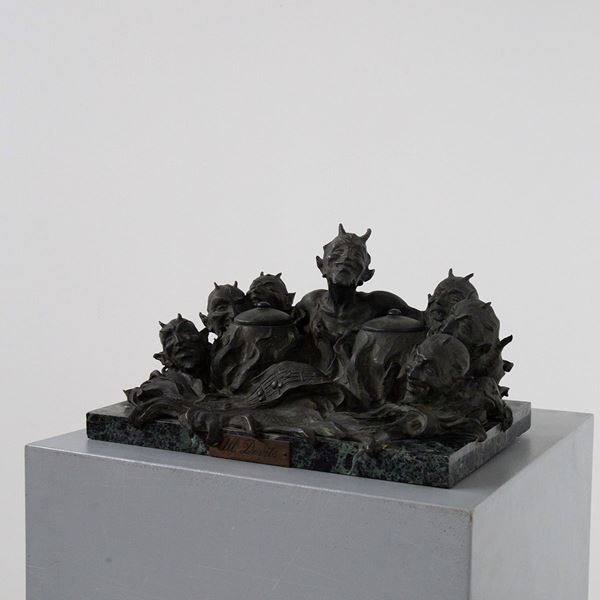 Calamaio antico in bronzo Titolo: All Davil, firma