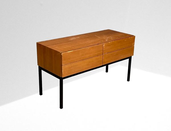 Manifattura Scandinava - Small chest of drawers