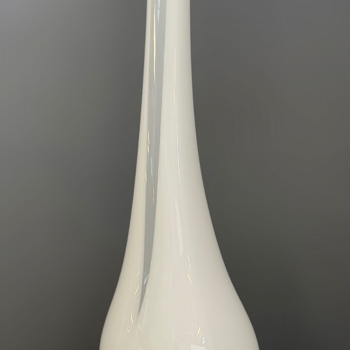 Large Murano glass vase  - Auction HomeDecor - LTWID Auction House