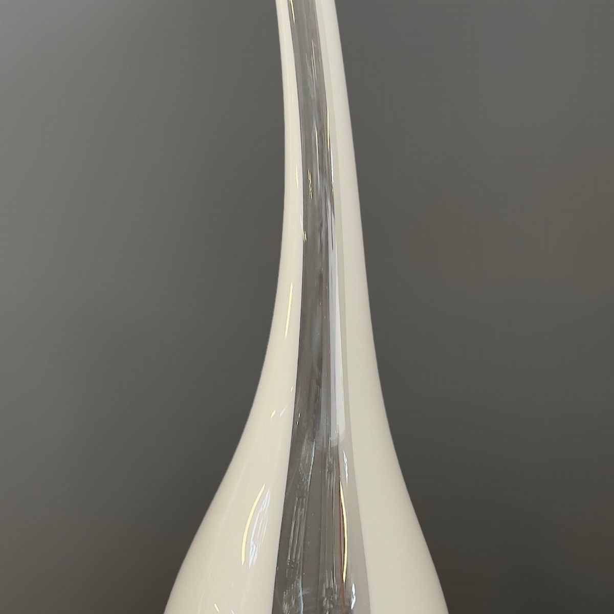 Large Murano glass vase  - Auction HomeDecor - LTWID Auction House