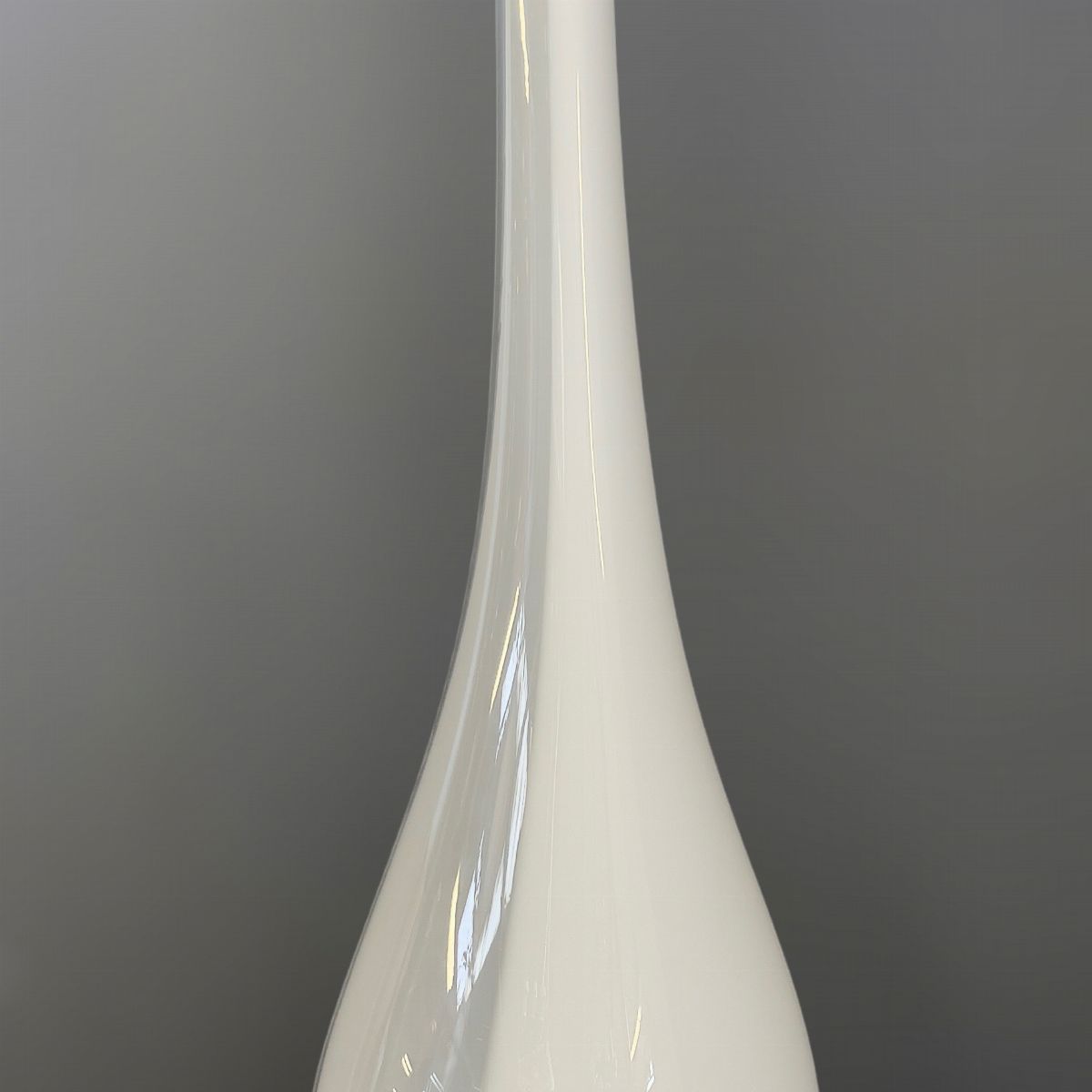 Large Murano glass vase  - Auction HomeDecor - LTWID Auction House