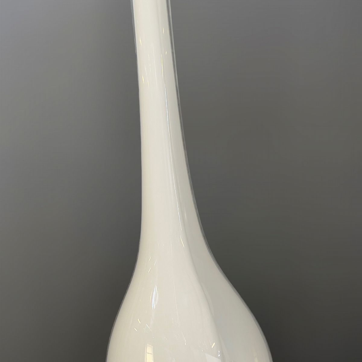 Large Murano glass vase  - Auction HomeDecor - LTWID Auction House