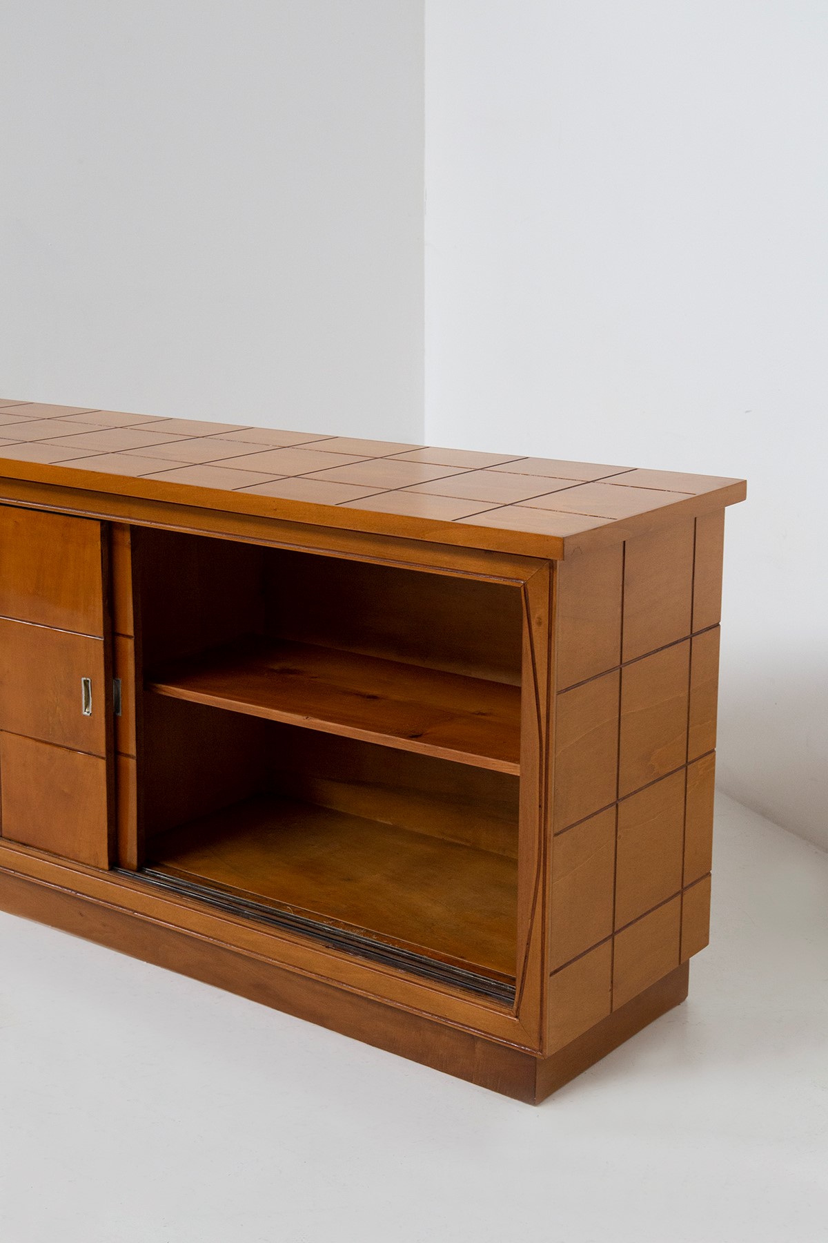 Paolo Buffa - Credenza Italiana Attr.