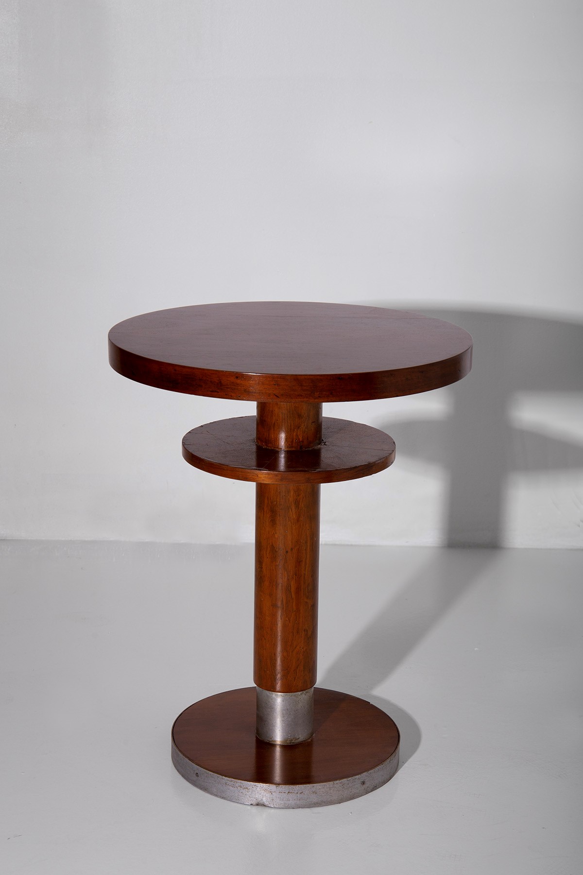 Gio Ponti : High side table  - Auction Top Design - LTWID Auction House