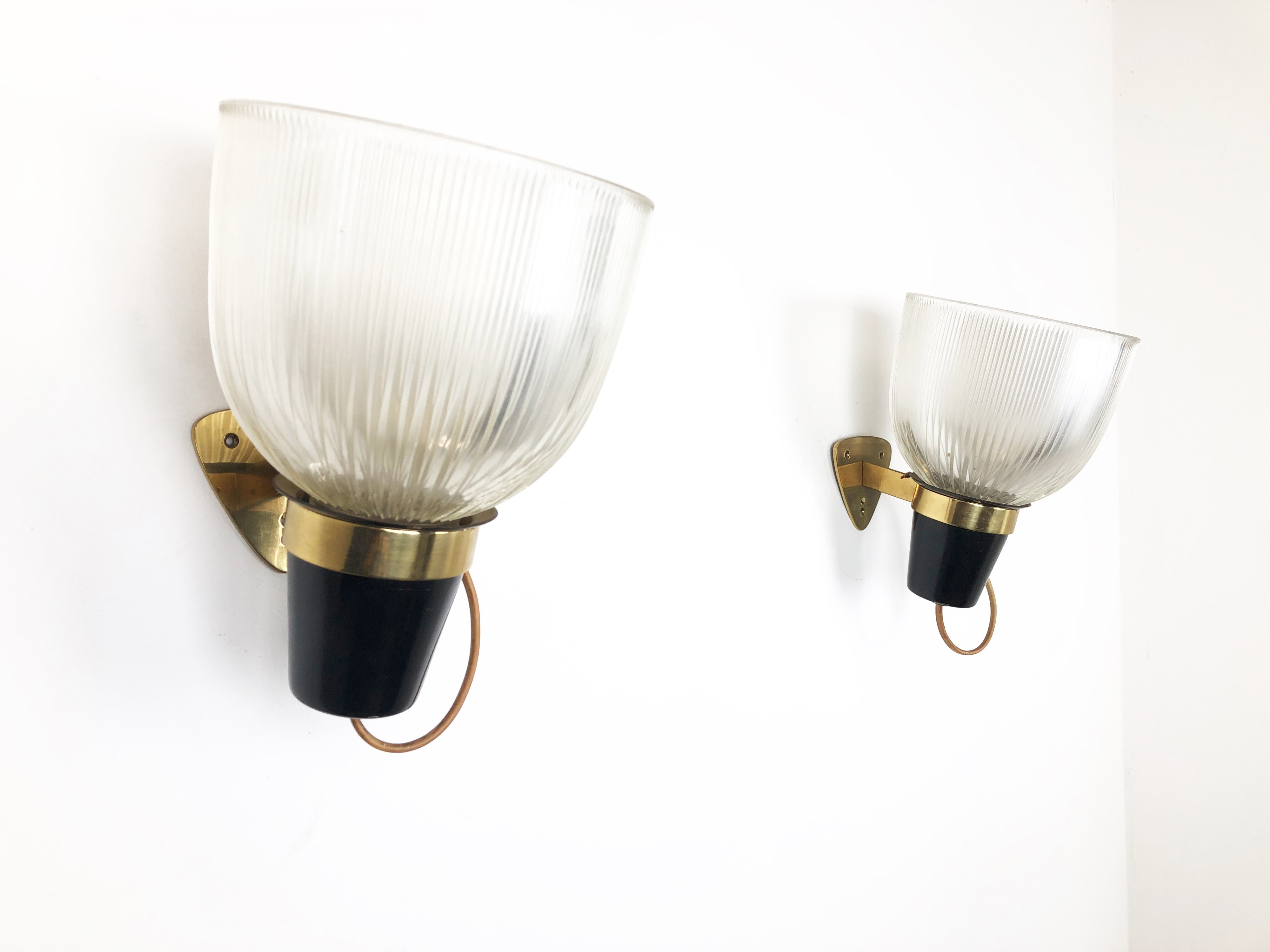 Ignazio Gardella : Wall Lamps for Azucena  - Auction Top Design - LTWID Auction House