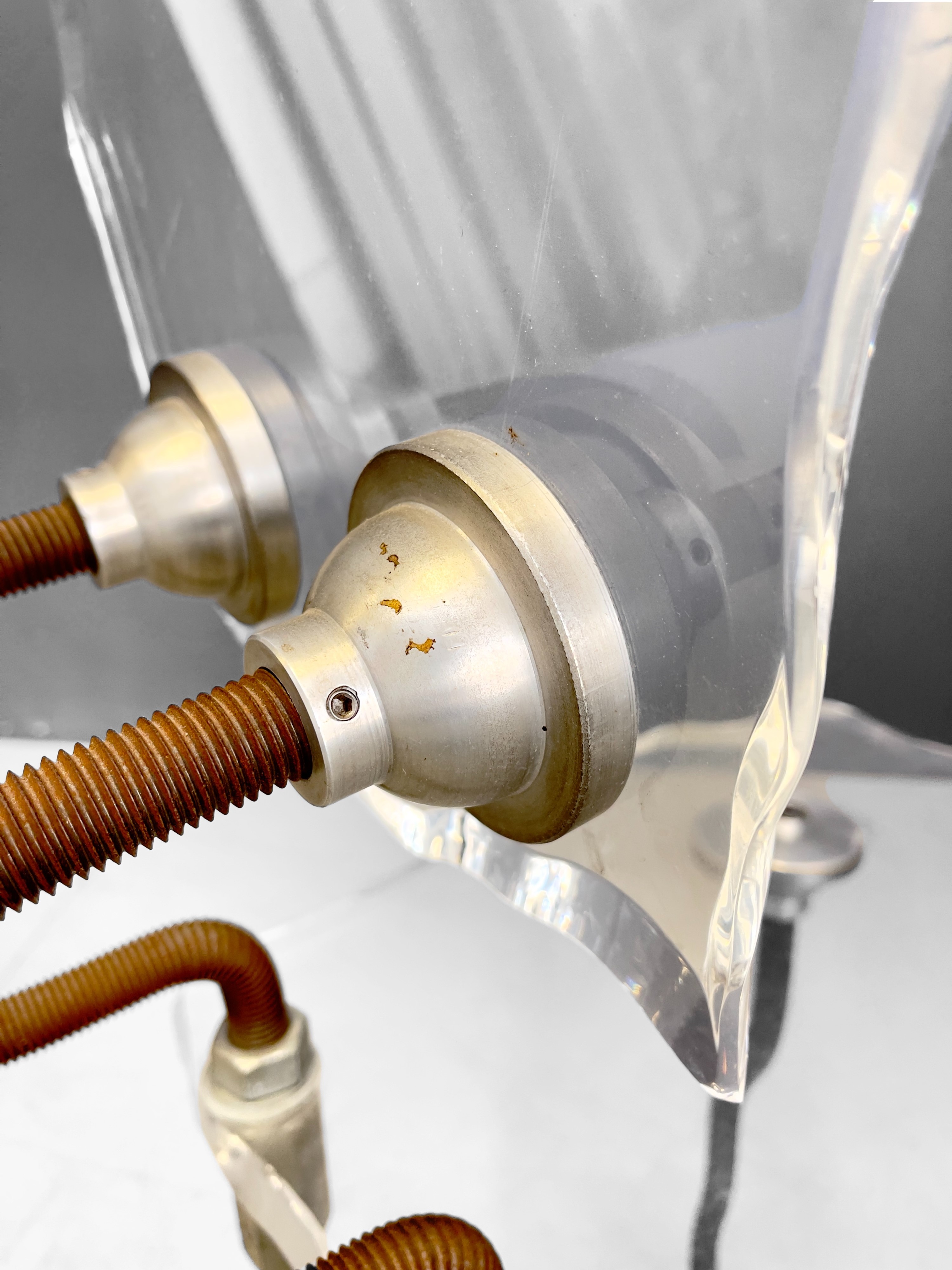 Etruscan Chair nello stile di Danni Lane