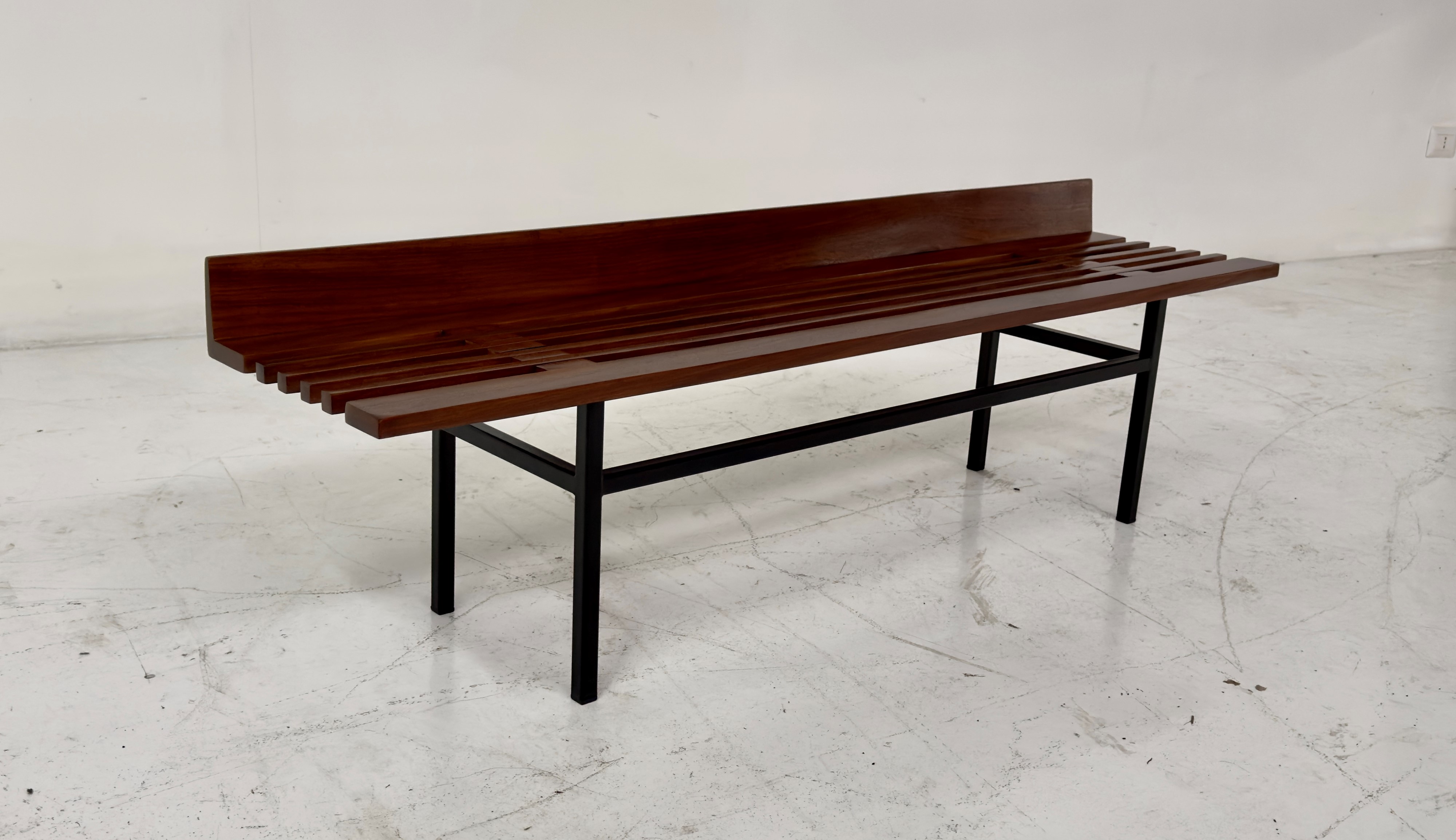 Manifattura Italiana : Teak bench  - Auction Top Design - LTWID Auction House