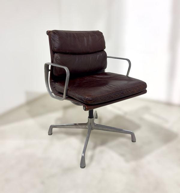 Charles e Ray Eames - Soft Pad chair