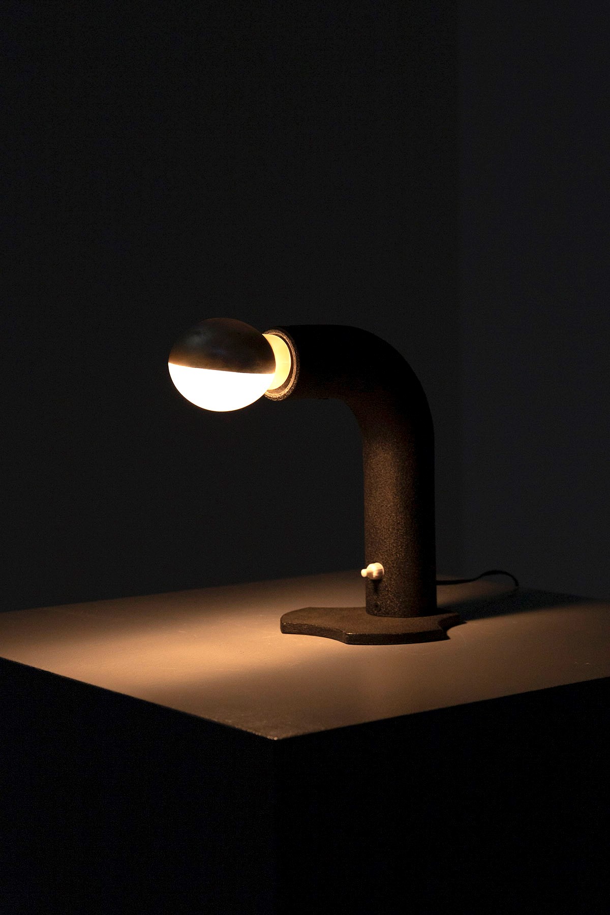 Rara lampada da tavolo