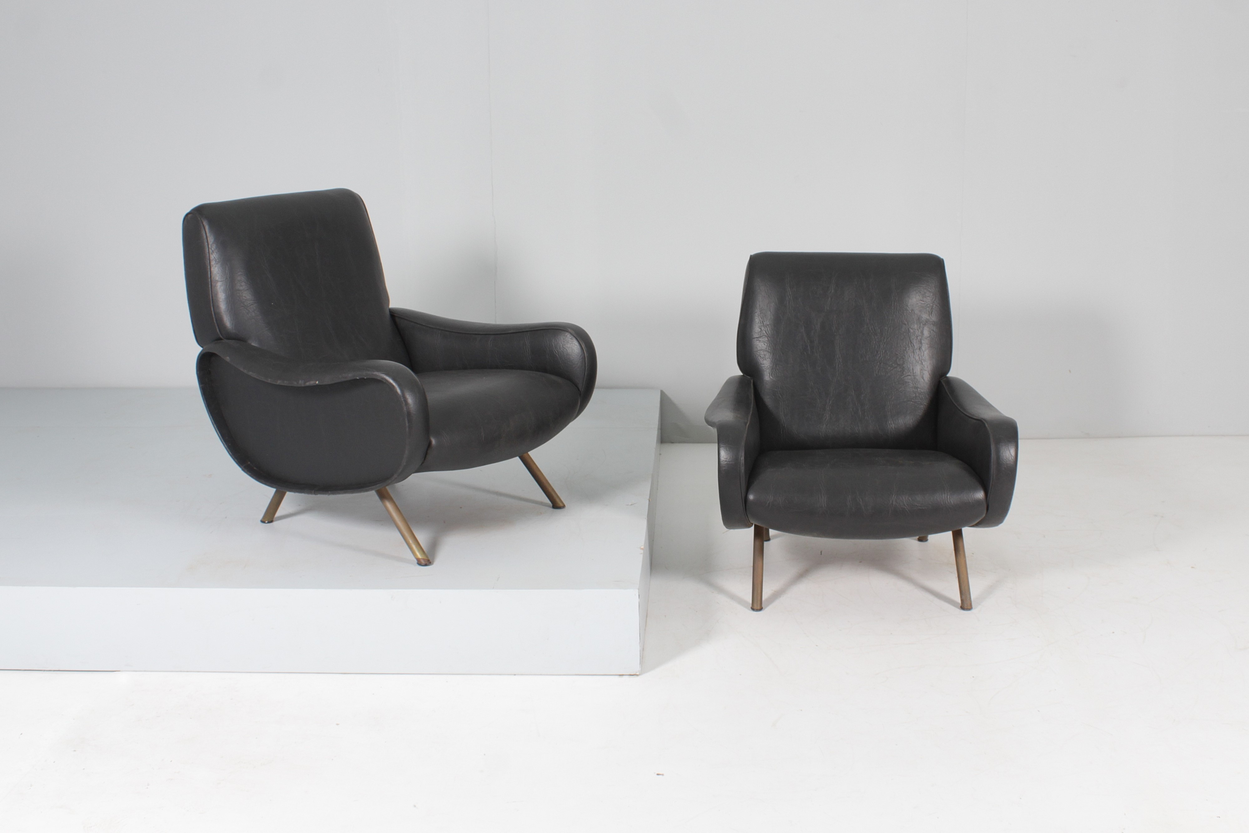 Marco Zanuso : Poltrone per Arflex, etichetta  - Asta Top Design - LTWID Auction House