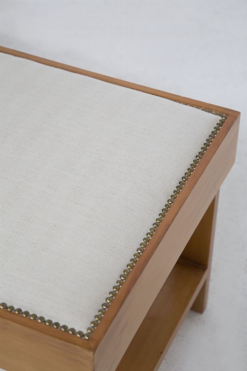 Coppia di sgabelli italiani vintage in legno e cotone lino