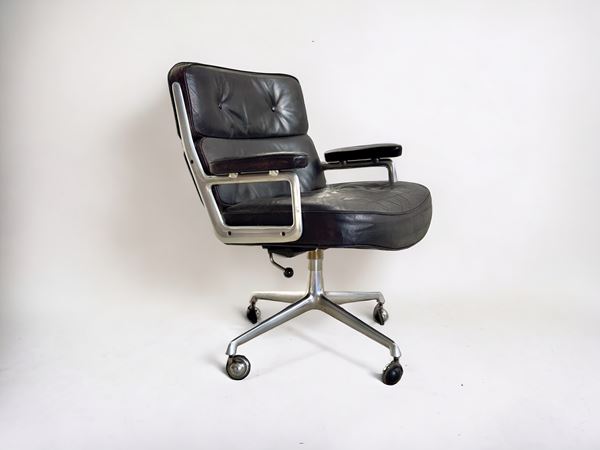 Charles e Ray Eames - Poltrona Lobby Chair