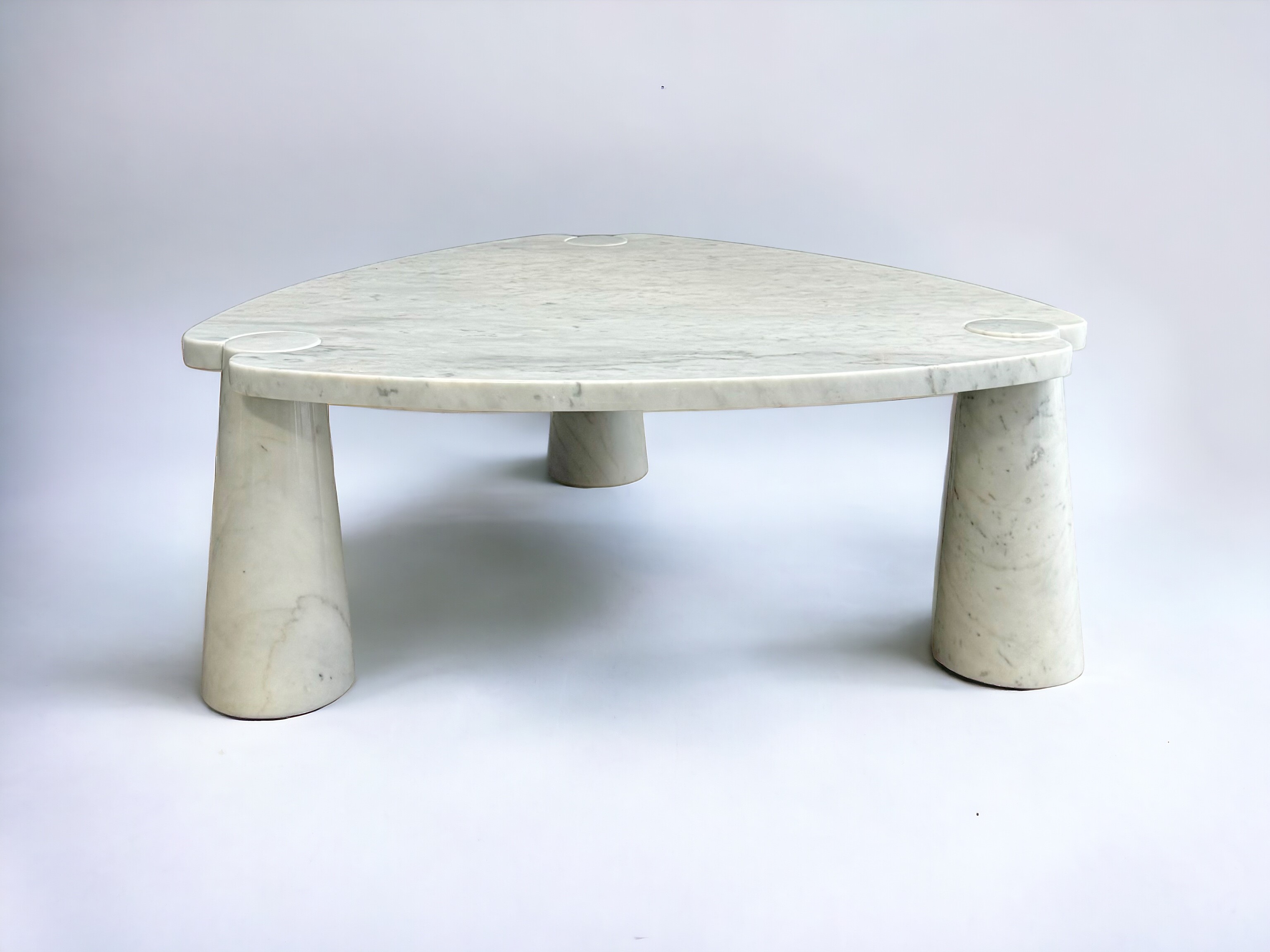 Angelo Mangiarotti : Marble coffee table  - Auction The Great Beauty - LTWID Auction House