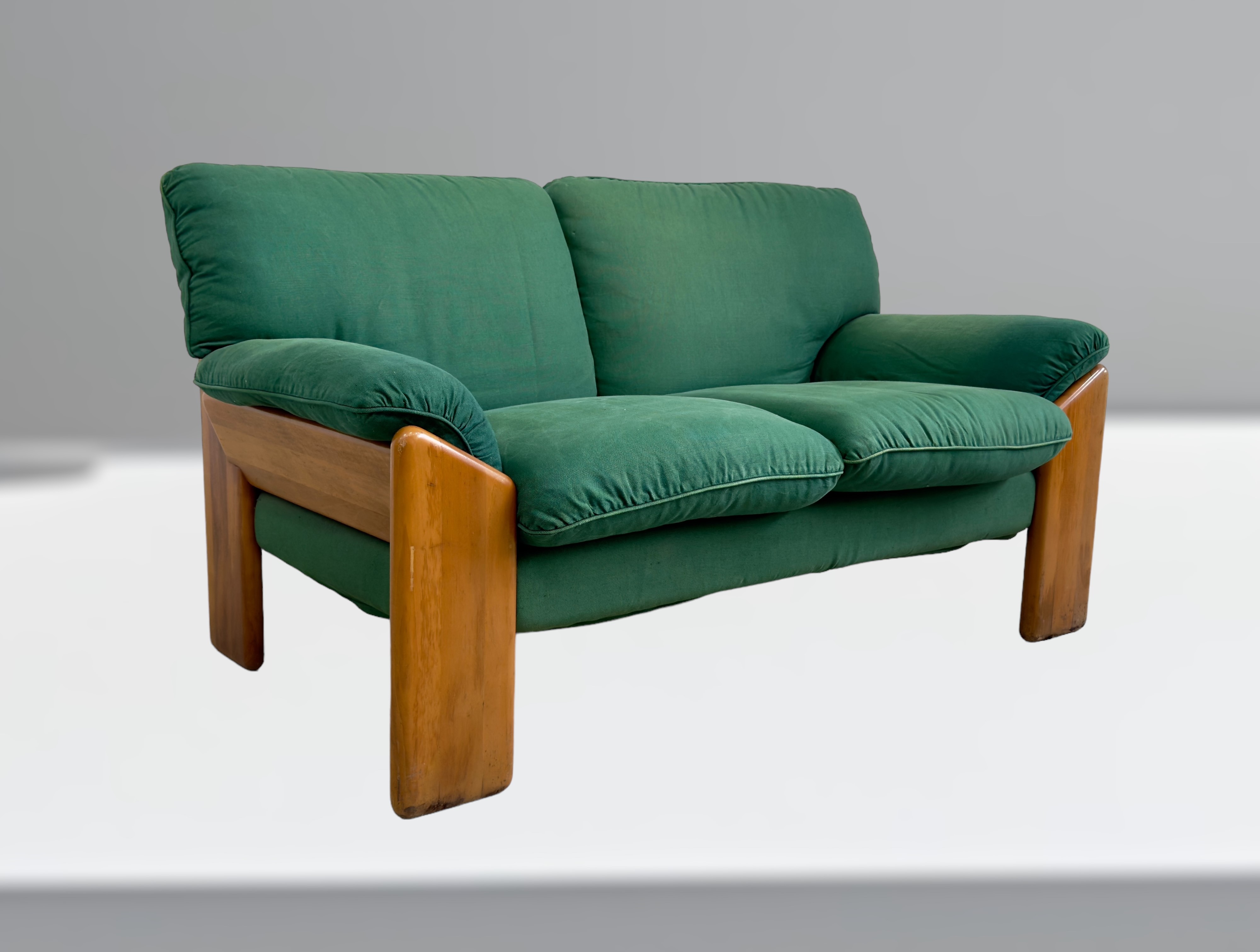 Mario Marenco : Sapporo Two-Seat Sofa  - Auction The Great Beauty - LTWID Auction House