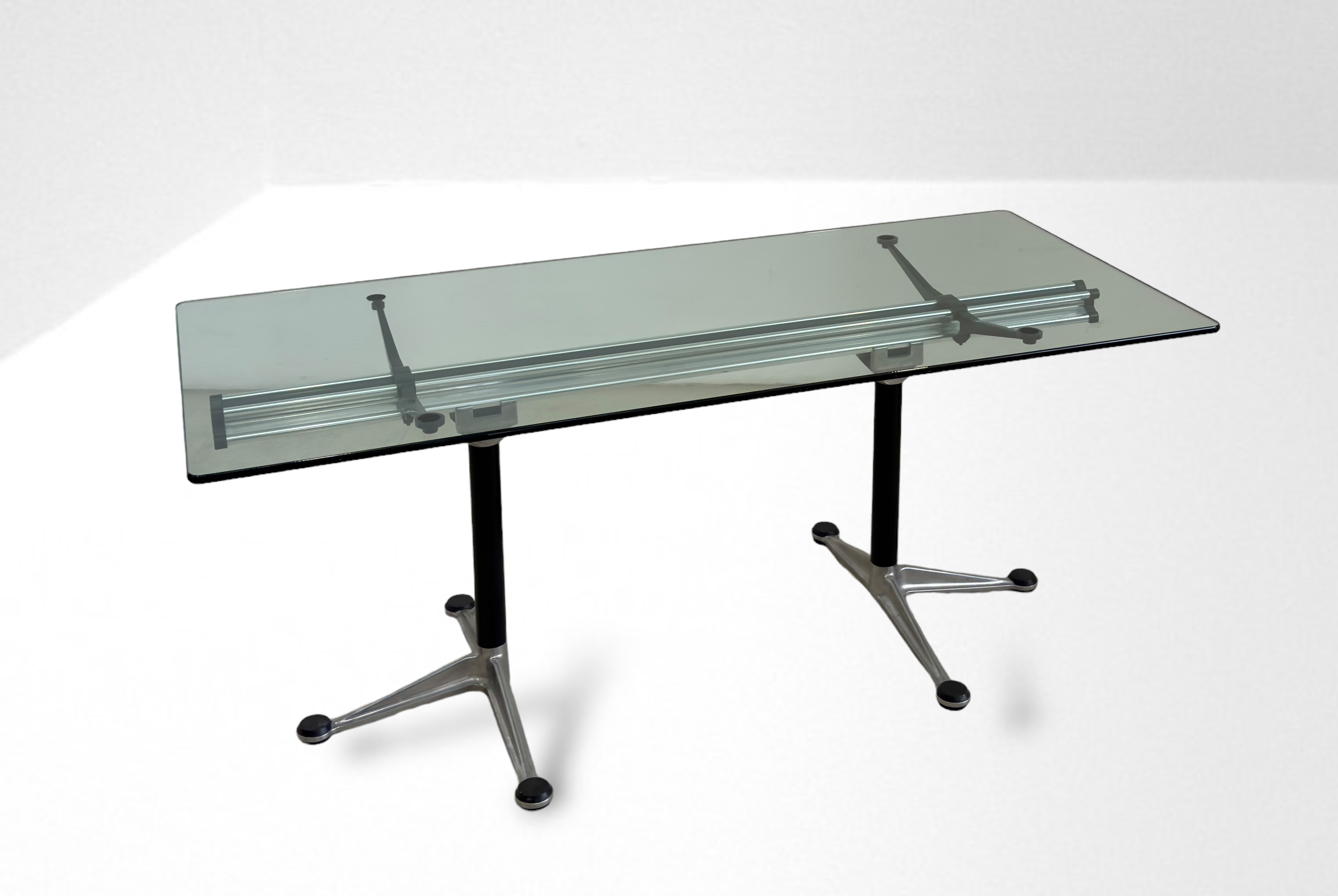 Bruce Burdick : Table/Desk  - Auction The Great Beauty - LTWID Auction House