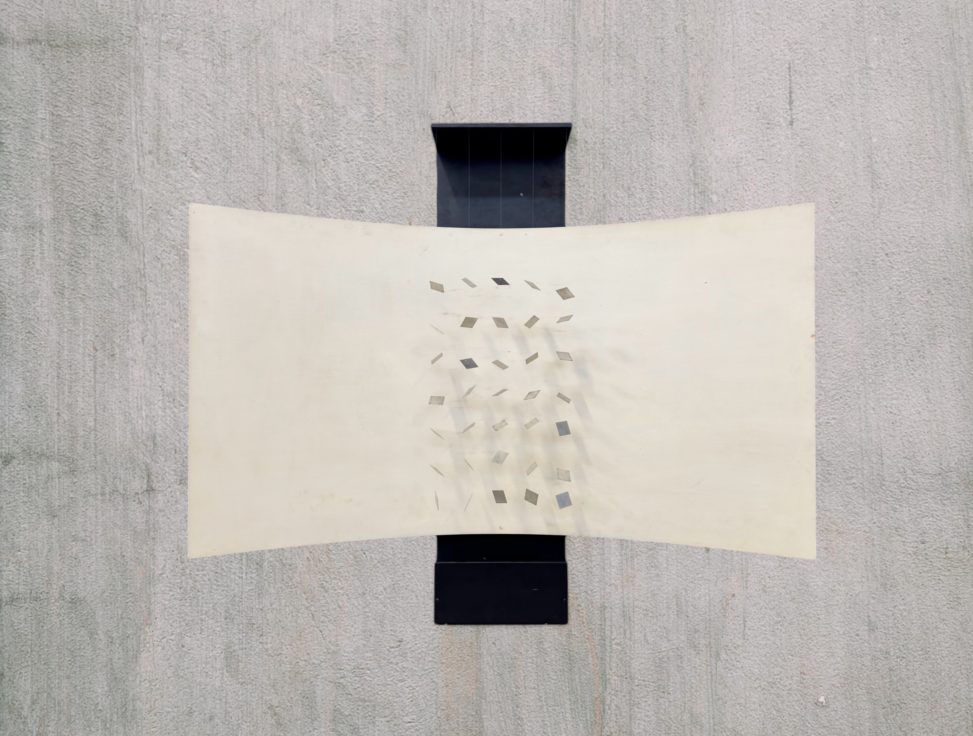 Julio Le Parc : Lamp Model Continuelle Lumiere  - Auction The Great Beauty - LTWID Auction House