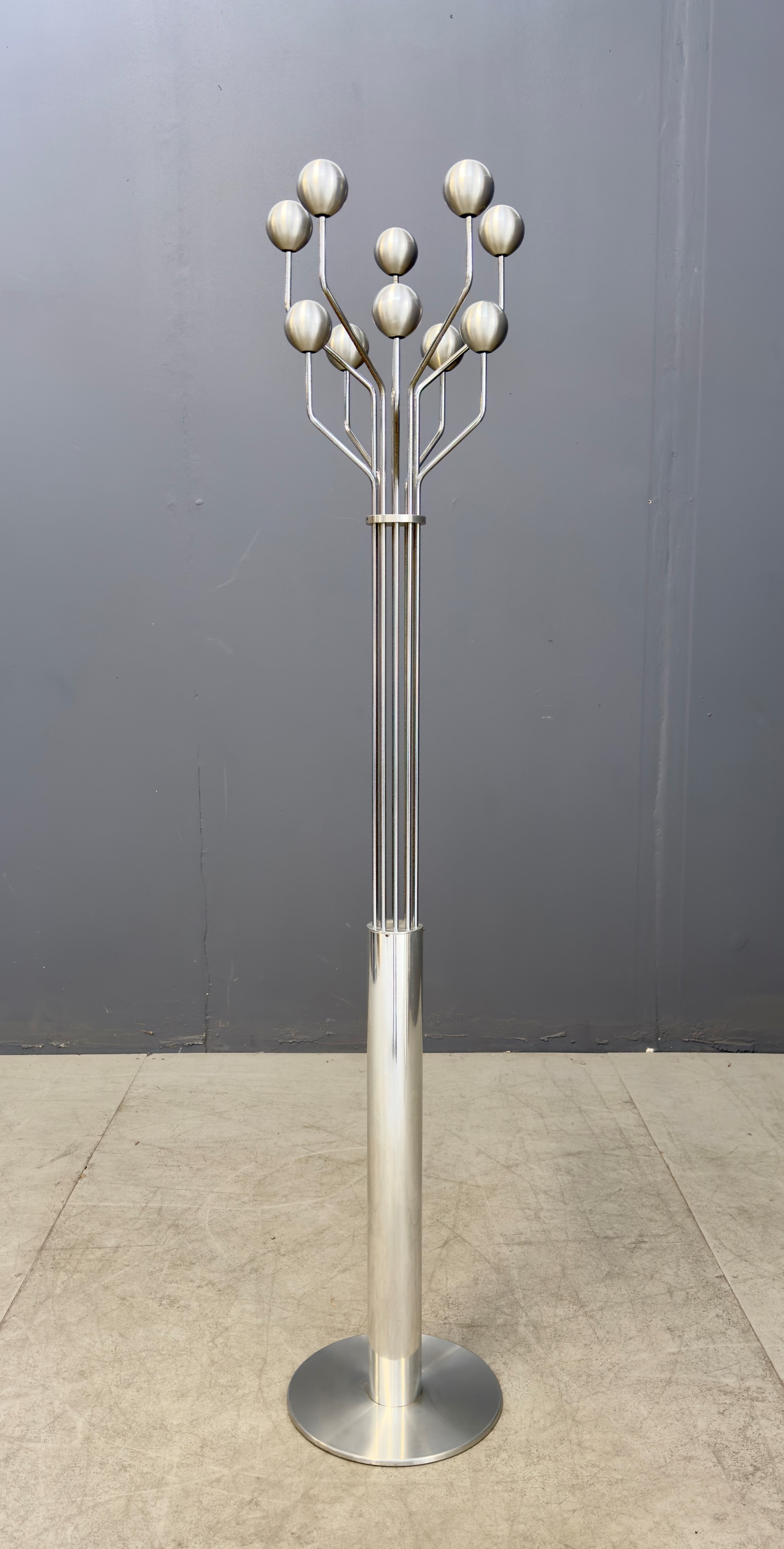 Manifattura Italiana : Vintage coat rack  - Auction Summer Bid Chance - LTWID Auction House