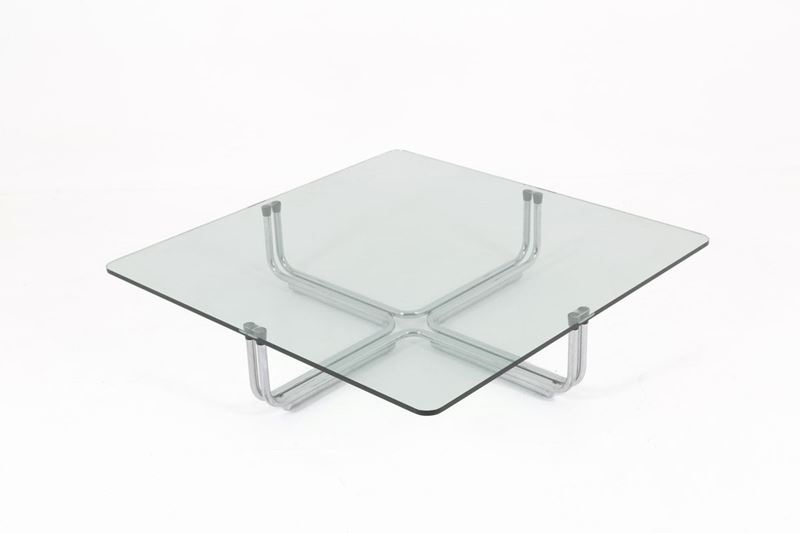 GIANFRANCO FRATTINI for CASSINA. Small table. 70s