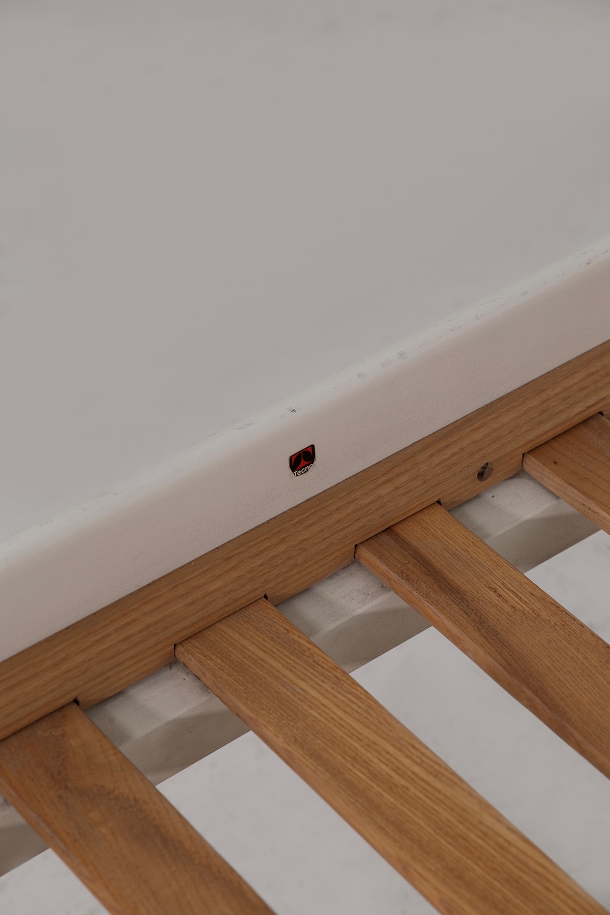 Lettini Osvaldo Borsani Tecno L75, etichetta