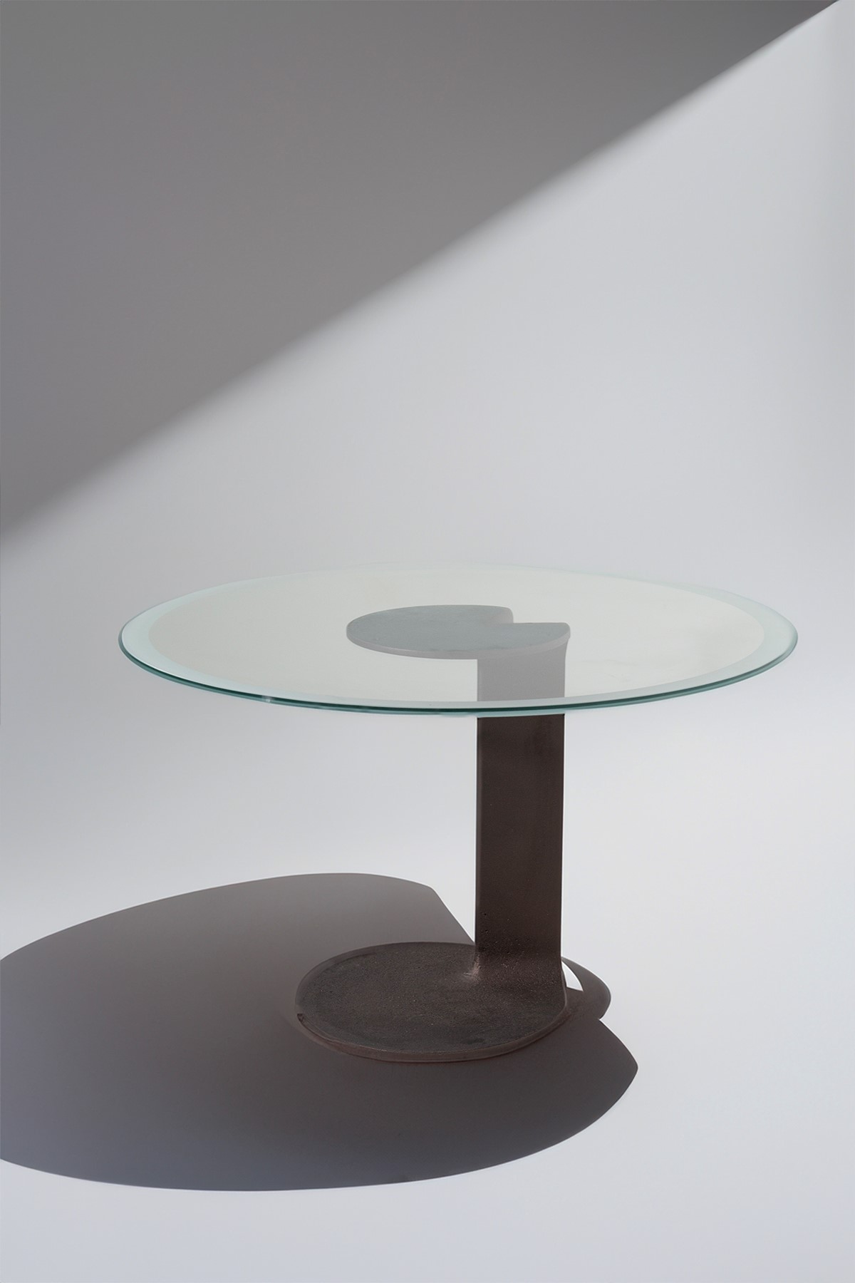 Afra &amp; Tobia Scarpa : Afra and Tobia Scarpa table for Poggi  - Auction The Great Beauty - LTWID Auction House