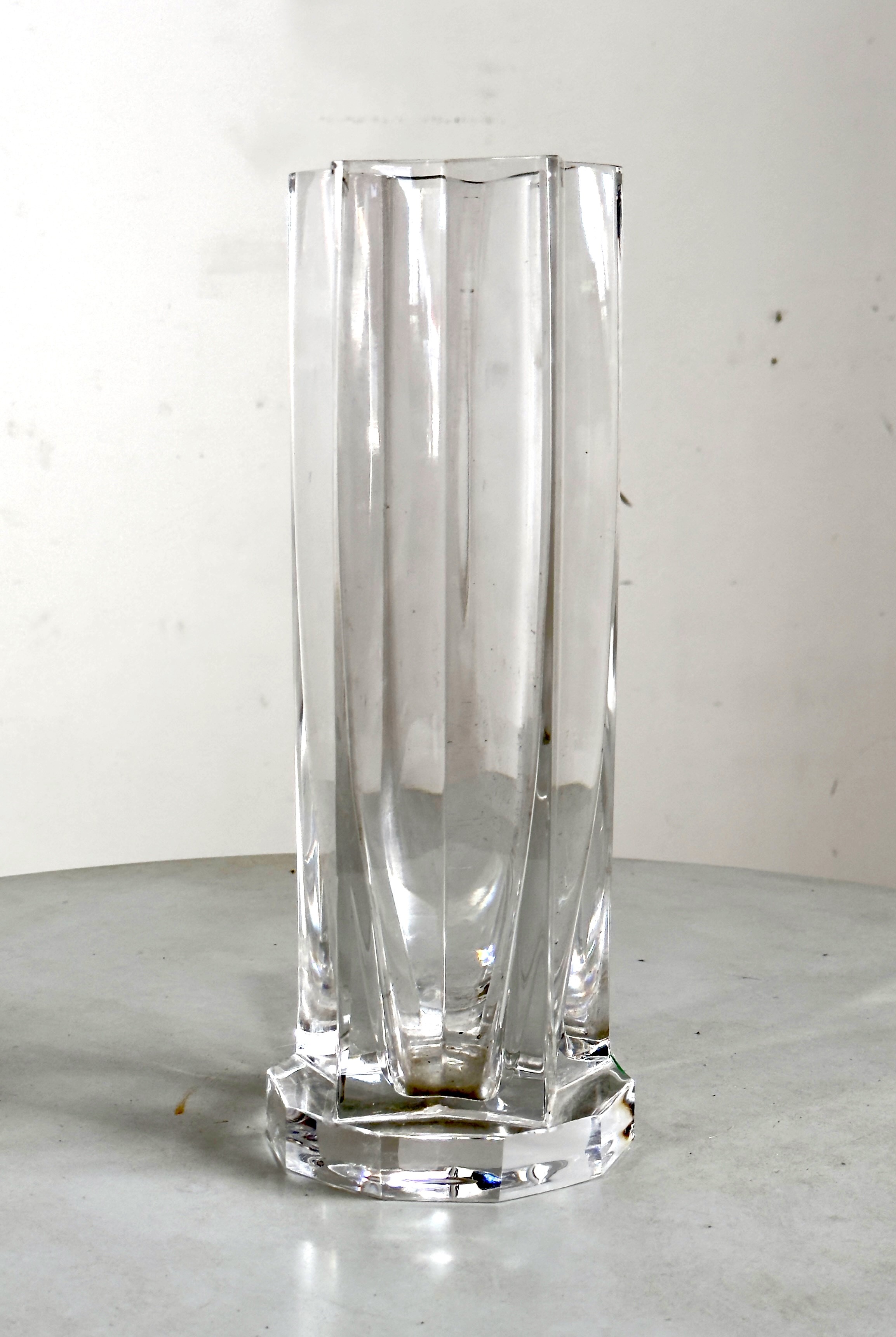 Ettore Sottsass : Crystal vase  - Auction The Great Beauty - LTWID Auction House