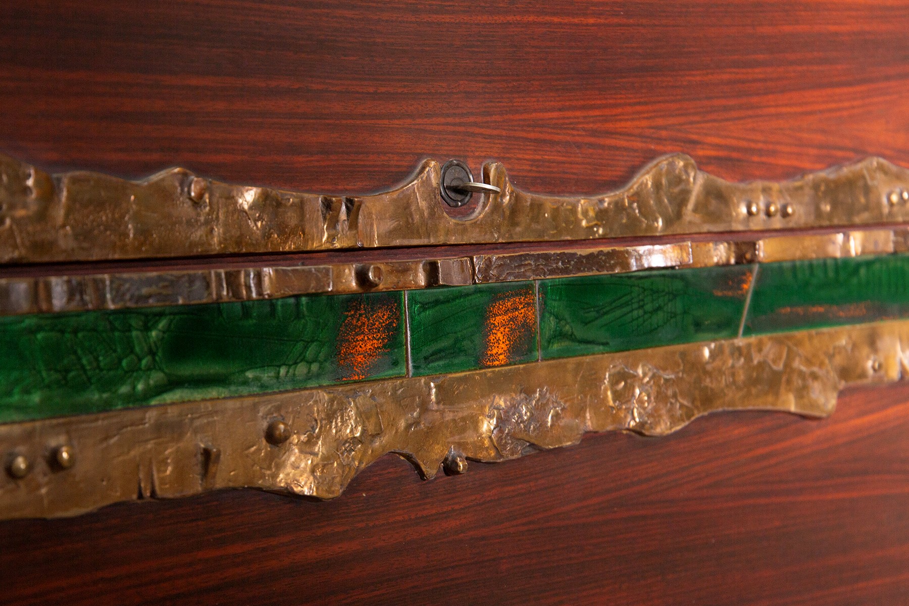 Rara Libreria Osvaldo Borsani, Tecno etichetta