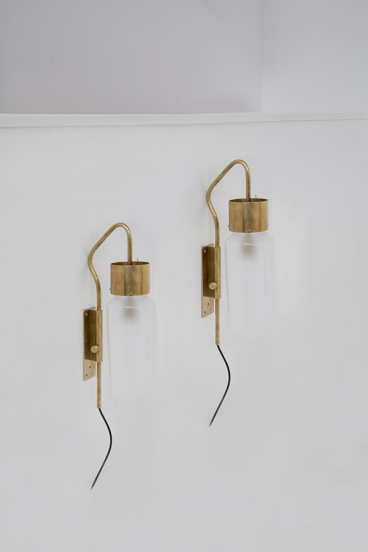 Luigi Caccia Dominioni : Wall Lamps Azucena by Luigi Caccia Dominioni, signed  - Auction The Great Beauty - LTWID Auction House